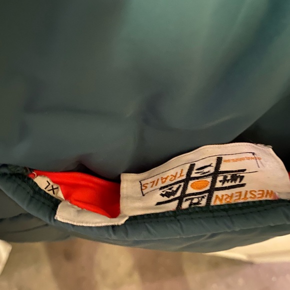 Western Trails Winter sleeveless jacket - Picture 3 of 3